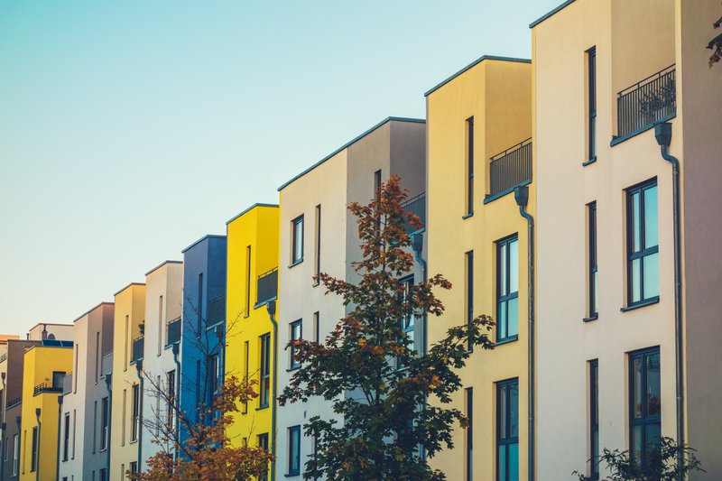 casas de tres pisos de colores tipo fraccionamiento en puebla